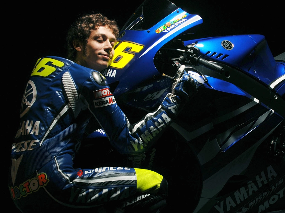 Huyền thoại valentino rossi từng lấy biệt danh là valentinik