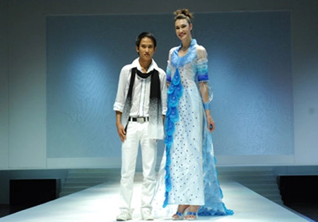 Khởi động aquafina pure fashion 2010
