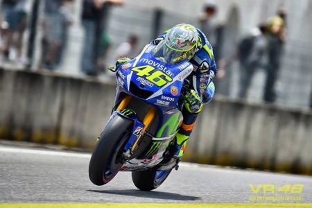 Lorenzo có chiến thắng thứ ba liên tiếp tại motogp 2015 và lần thứ 36 trong sự nghiệp