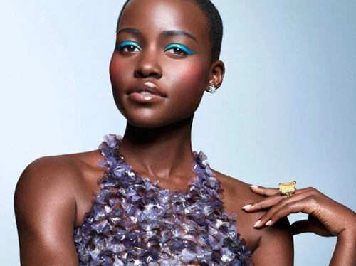Lupita nyongo thay đổi suy nghĩ của phụ nữ về sắc đẹp