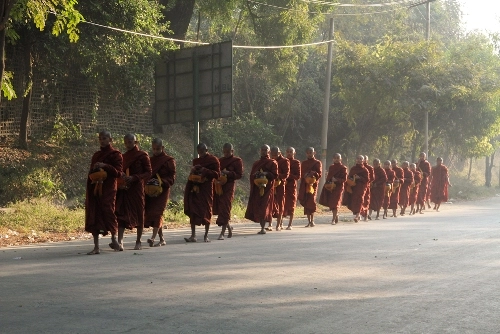 Mandalay không chỉ có đền chùa