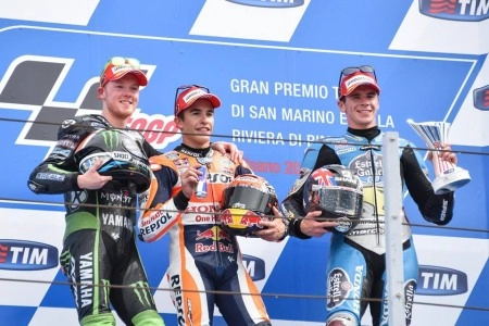 Marc marquez đã xuất sắc cán đích đầu tiên với thành tích 48 phút 23 giây 819