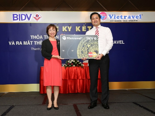 Mua tour vietravel tiết kiệm với thẻ mastercard