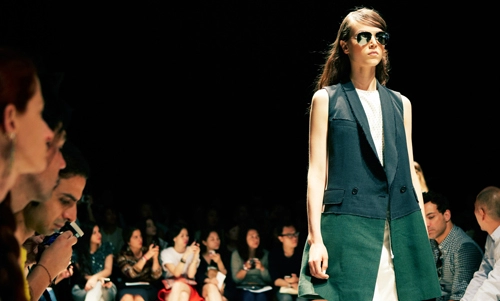 New york fashion week níu kéo nhà thiết kế với hai điểm tổ chức