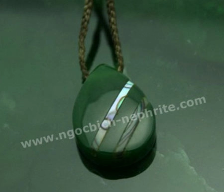 Ngọc bích nephrite giảm 10