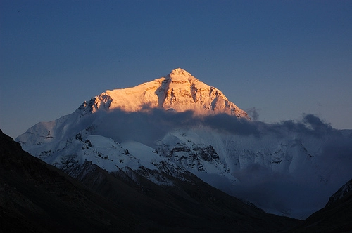 Người đầu tiên tìm ra đỉnh everest