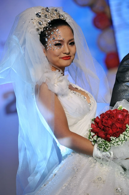 Người đẹp bí mật eva nổi bật đêm gala wedding