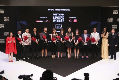 Nhà thiết kế chi 150 triệu để diễn vietnam international fashion week