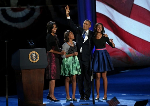 Những bộ váy chinh phục cử tri của bà obama