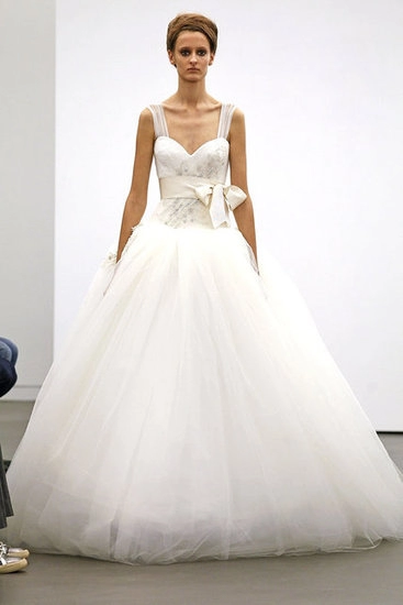 Những mẫu váy cưới đẹp nhất cho mùa thu 2013