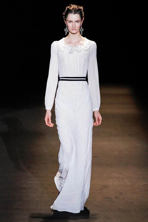 Những mẫu váy trắng đẹp nhất thu 2013