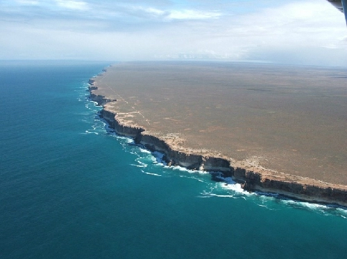 Những vỉa đá khổng lồ ở australia