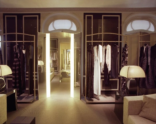 Phòng thử đồ couture - thánh địa thời trang của giới thượng lưu