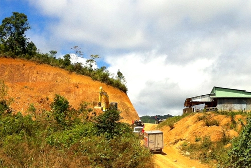 Phượt lên biên giới việt-lào thăm đồng bào cơ tu