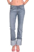 Quần jeans trẻ trung