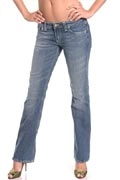 Quần jeans trẻ trung