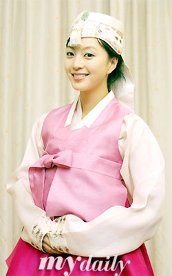 sao hàn quốc trình diễn hanbok