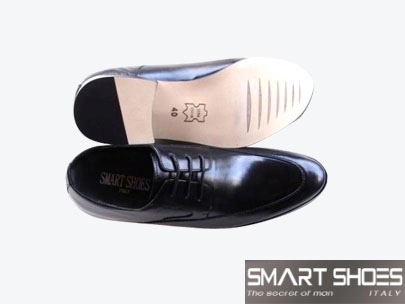 Smart shoes khuyến mãi tặng quà nhân quốc khánh