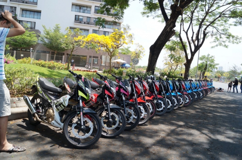 Suzuki raider offline cafe tại cầu saigon 