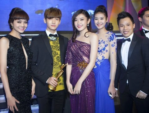 Thái hà khôi nguyên không có mặt nhận giải người mẫu châu á
