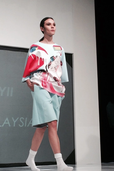 Trang phục đạo hồi nổi bật tại tuần thời trang malaysia