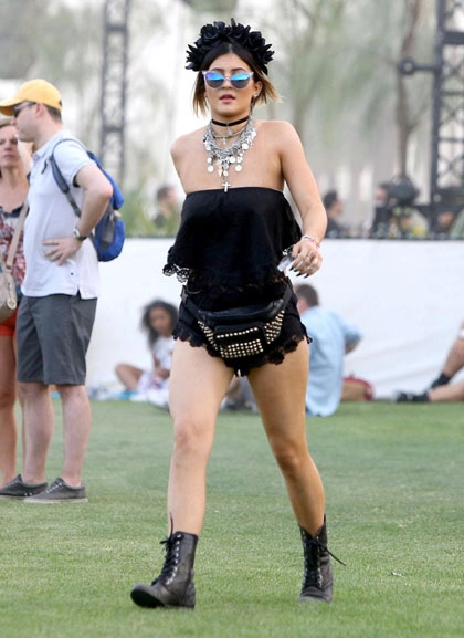 Trang phục xấu thảm họa ở lễ hội coachella 2014