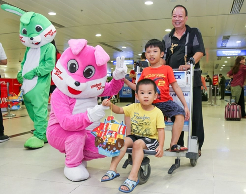 Trung thu trên độ cao 10000 m cùng vietjet