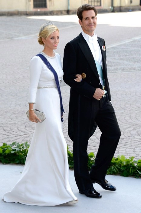 Váy áo các công chúa tại đám cưới hoàng gia thụy điển