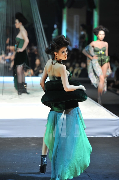 Vedette phiêu linh cùng đẹp fashion show 9