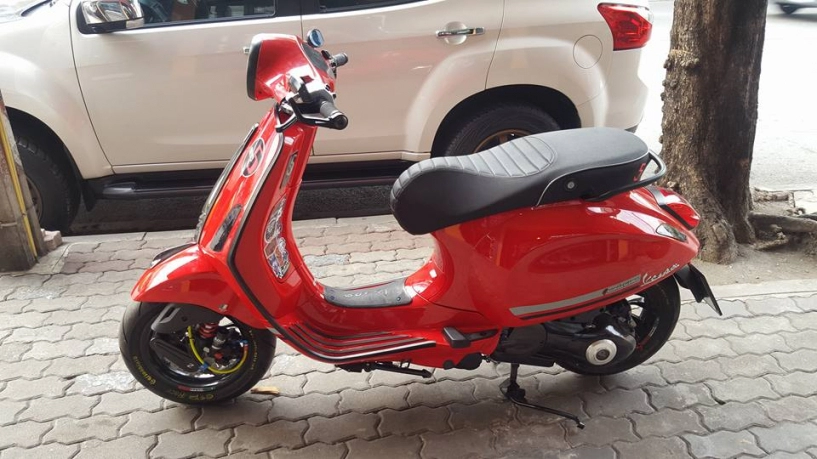 Vespa sprint độ đậm nét dân chơi cùng dàn đồ chơi kiểng