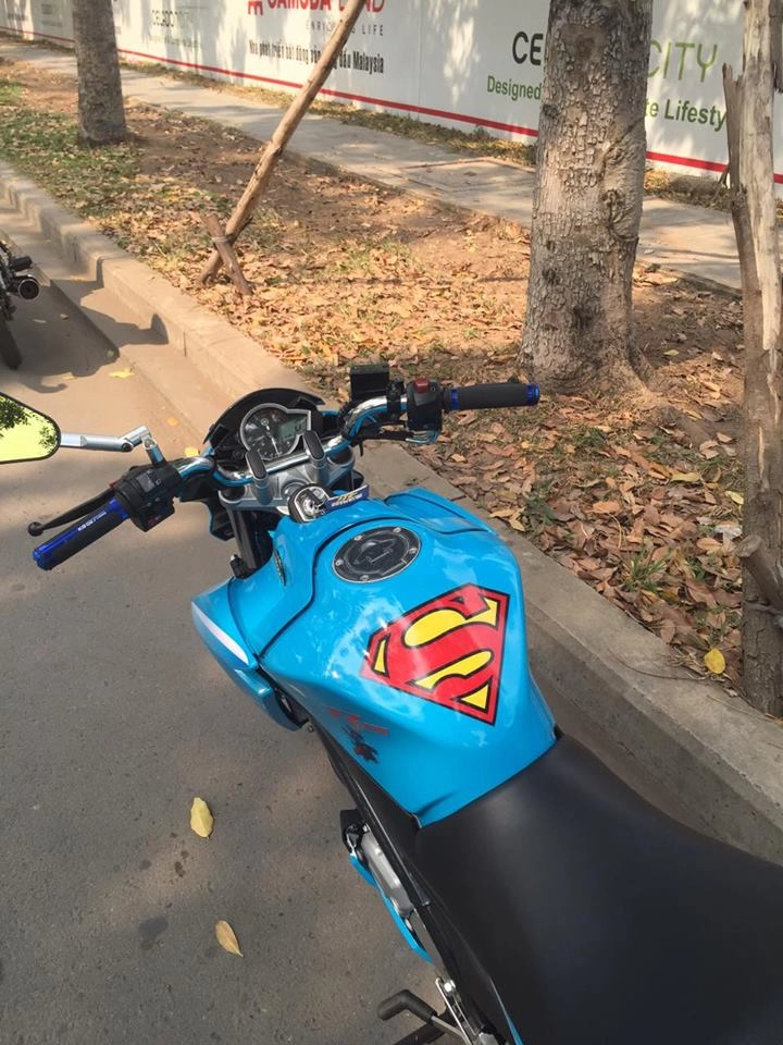 Yamaha fz 150i superman family