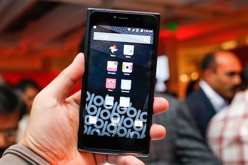 10 smartphone đáng chú ý bán trong tháng 11