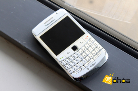 5 mẫu smartphone blackberry pin tốt