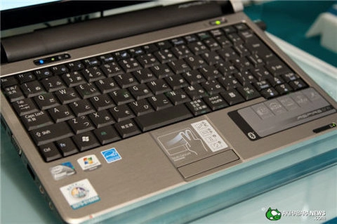 Acer aspire one là netbook chạy windows 7