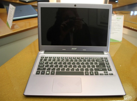Acer ra laptop v3 và v5 nhiều kích thước