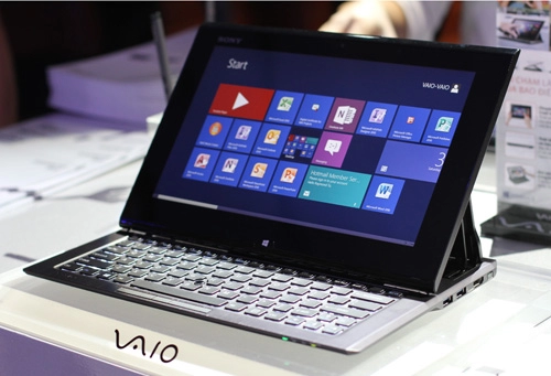 Ảnh bộ ba sony vaio mới