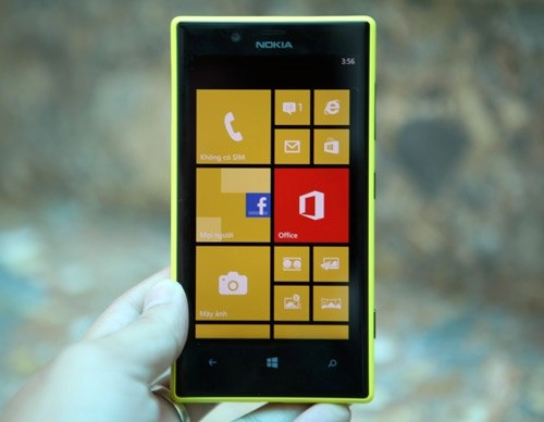 Ảnh đập hộp nokia lumia 720 tại tp hcm