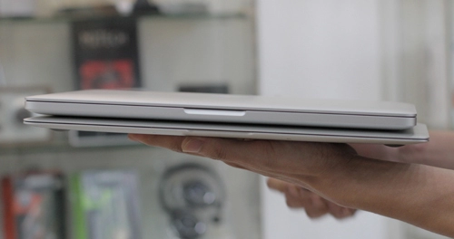 Ảnh so sánh macbook pro retina 13 và macbook air