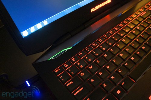 Ảnh thực tế laptop alienware 17