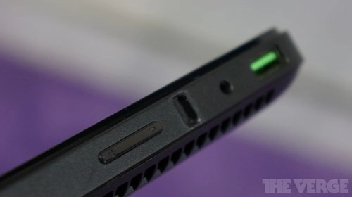 Ảnh thực tế razer edge