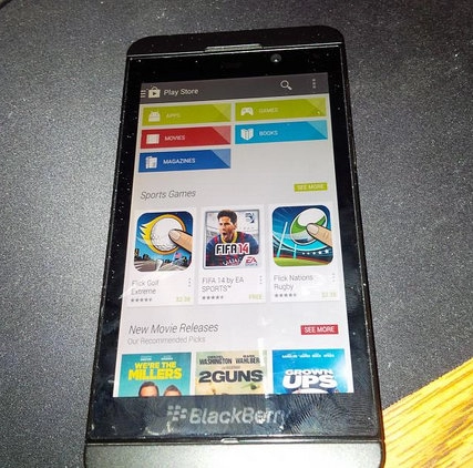 Blackberry 10 cài được kho ứng dụng google play của android