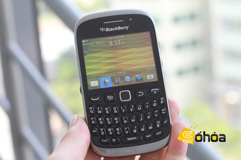 Blackberry 9320 lộ diện tại việt nam