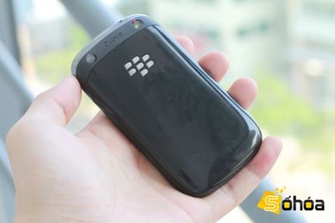 Blackberry 9320 lộ diện tại việt nam