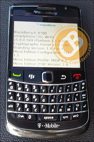 Blackberry 9700 với trackpad cảm ứng