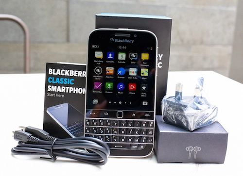 Blackberry classic có giá chính hãng 105 triệu đồng