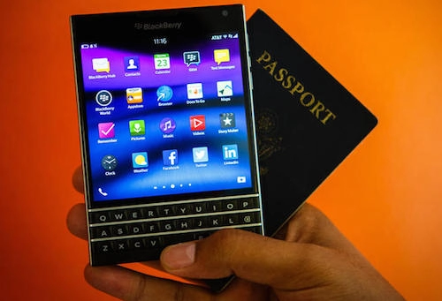Blackberry passport dáng lạ trình làng giá từ 599 usd