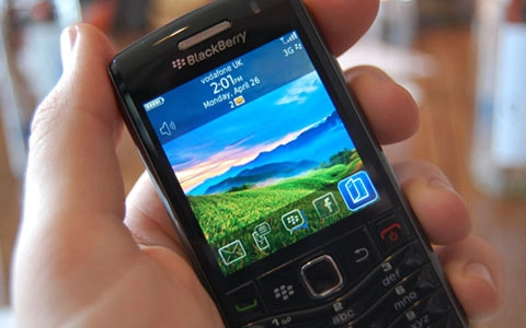 Blackberry pearl 3g nhỏ gọn