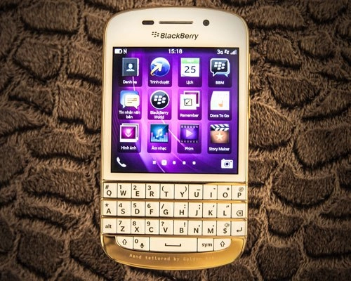 Blackberry q10 mạ vàng xuất hiện ở việt nam