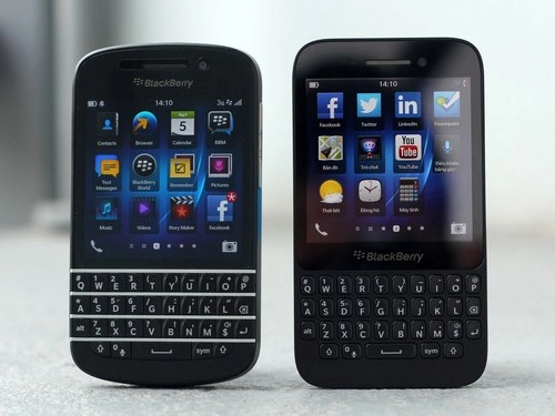 Blackberry q5 đọ dáng với đàn anh q10