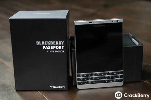 Blackberry ra passport phiên bản vỏ kim loại